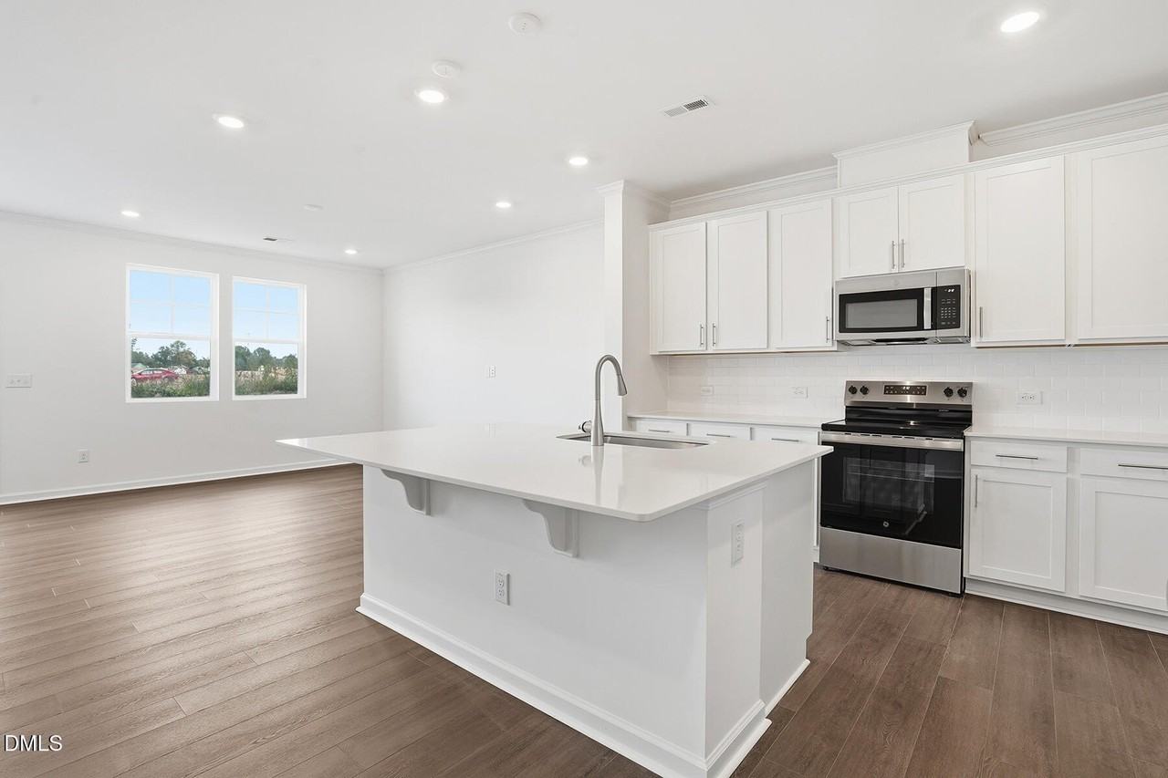 84 Blossom Field Way - Photo 6 of 30