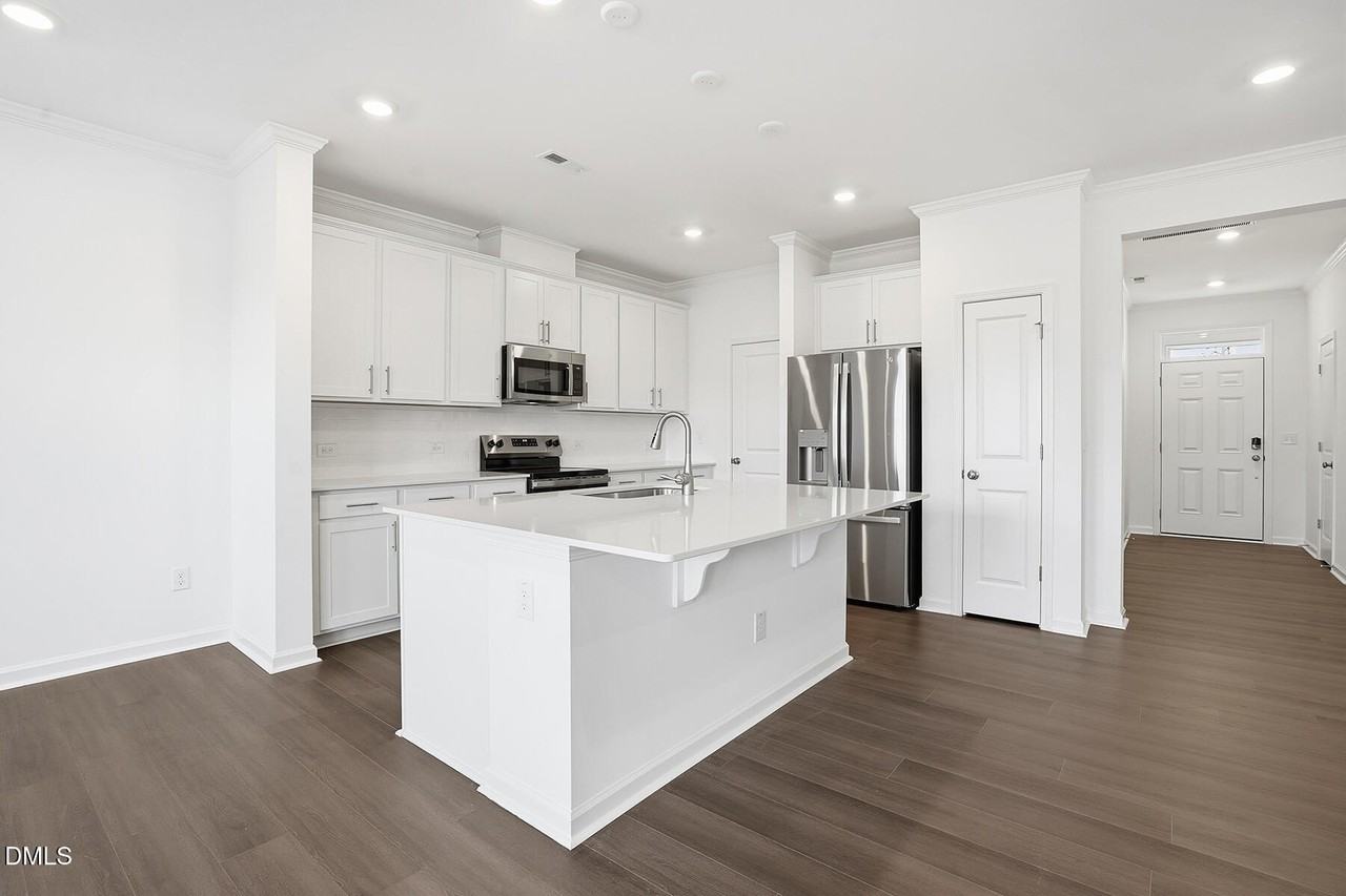 84 Blossom Field Way - Photo 7 of 30