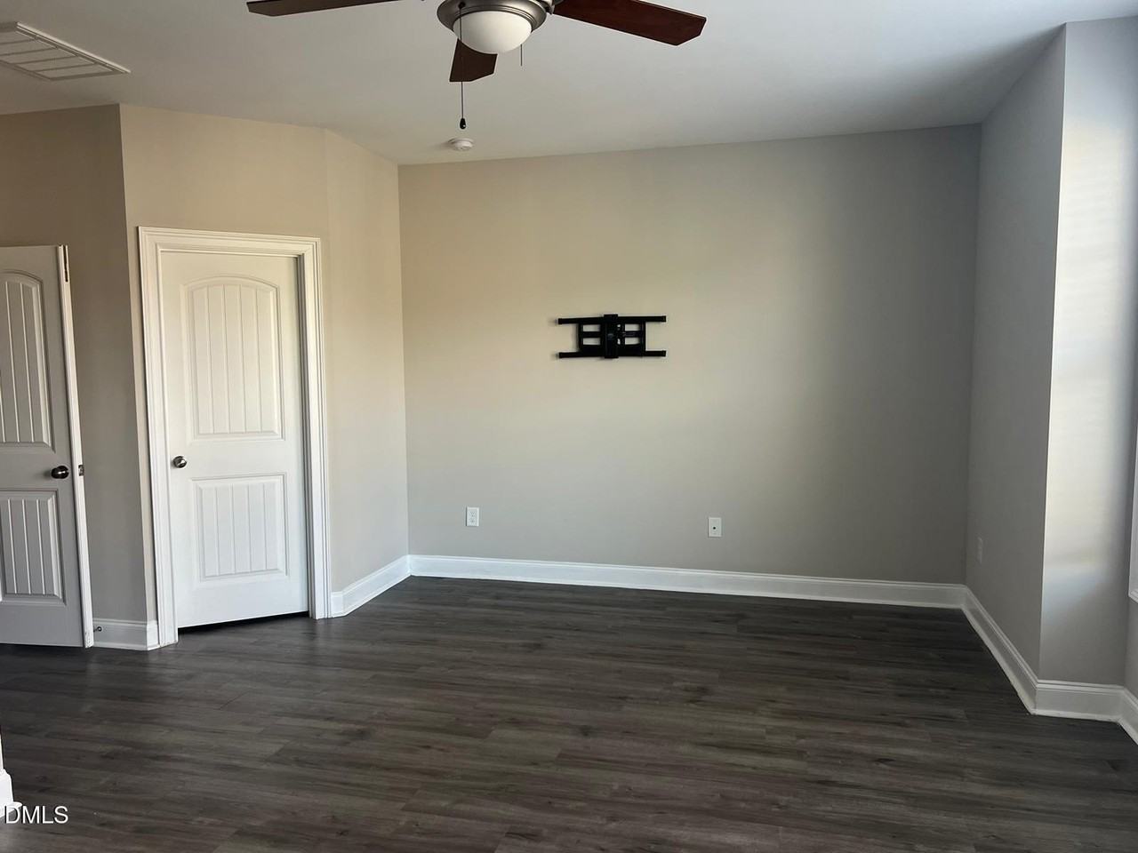 523 Balsam Fir Dr - Photo 4 of 36