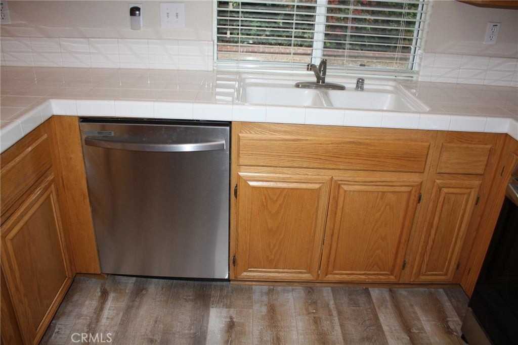 6022 Applecross Dr - Photo 7 of 22