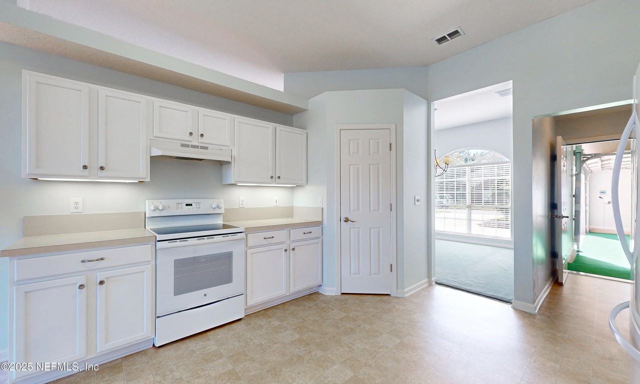 1995 Bluebonnet Way - Photo 4 of 37