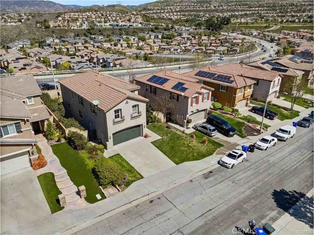 20027 Christopher Ln - Photo 3 of 14