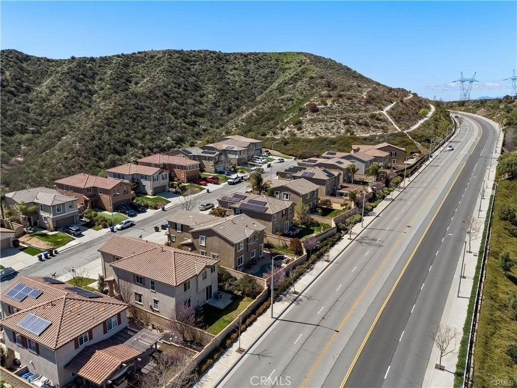 20027 Christopher Ln - Photo 4 of 14