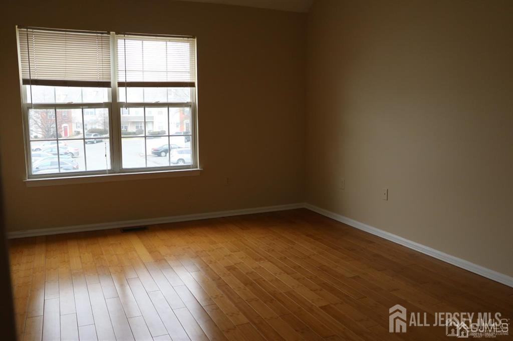 114 Daniel Ct - Photo 7 of 14