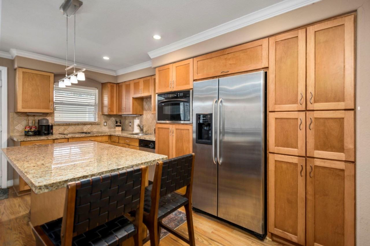 E 15th St & Heights Blvd - Photo 4 of 4