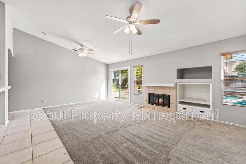 35912 Arras Dr - Photo 3 of 32