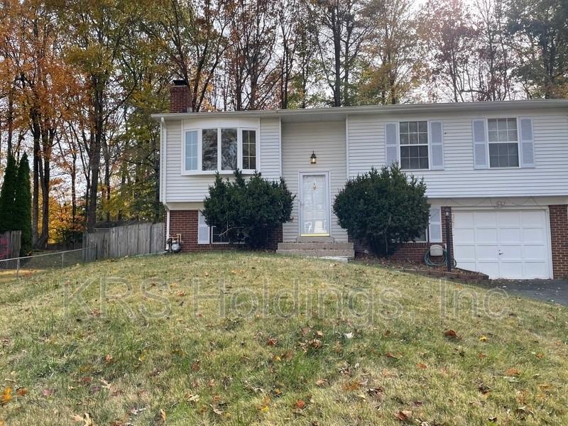 5597 Shannon Ct - Photo 2 of 19