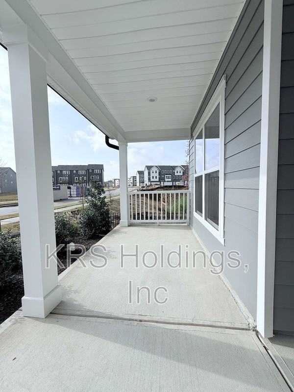 760 Bachelor Gulch Way - Photo 3 of 50