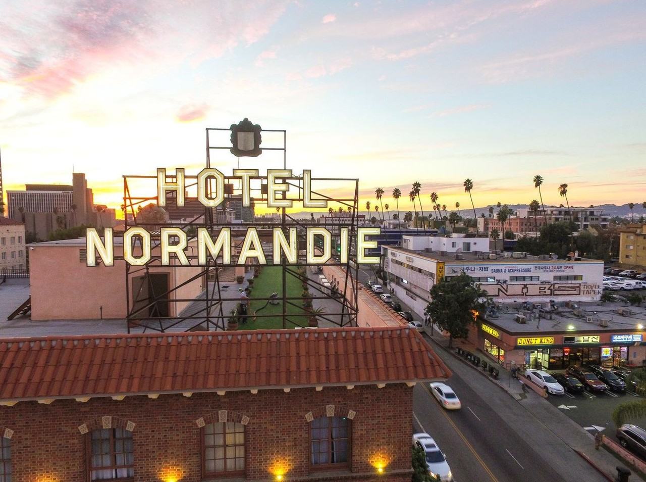 The Abbey Apts...Spacious Bedrooms...Brand New Designed Modern Apt Homes! CALL NOW! - Photo 4 of 16