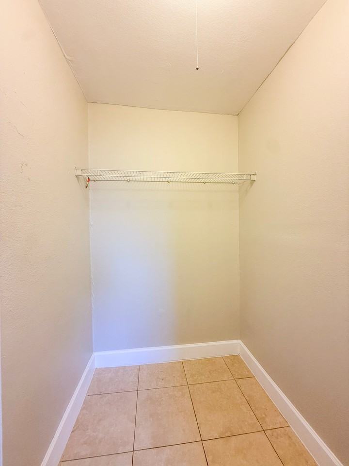1010 9th Street - Photo 7 of 12