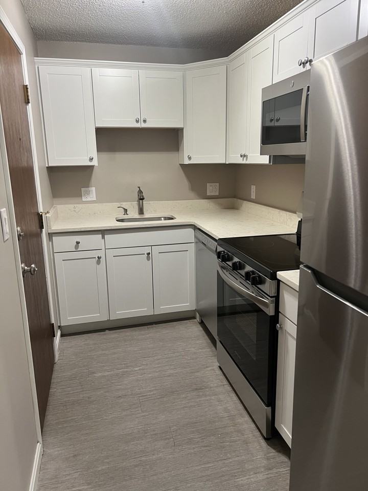 35 Prospect St #102 - Photo 2 of 21