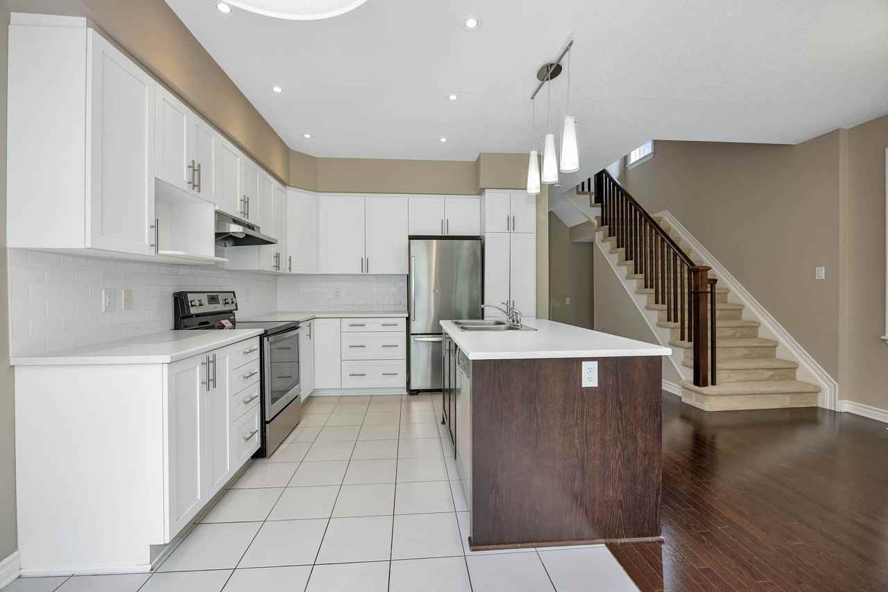 880 Fletcher Circle - Photo 2 of 31