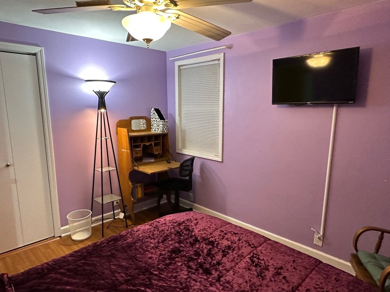 2210 Hollywood Pl - Photo 5 of 16