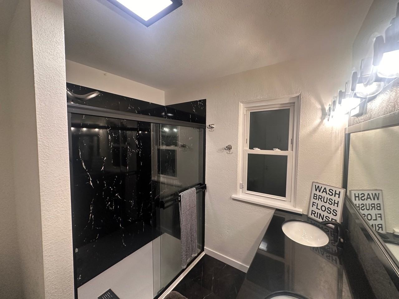 2222 Hollywood Pl #MAIN - Photo 7 of 11