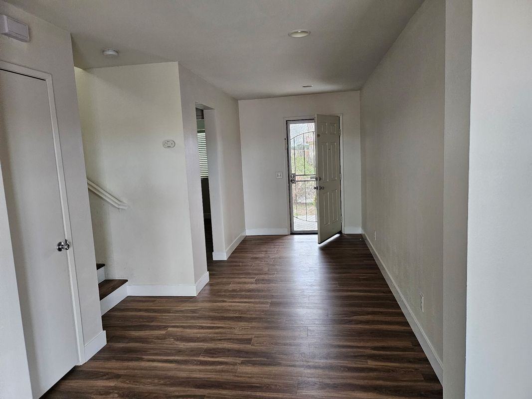 44640 Driftwood St - Photo 3 of 15