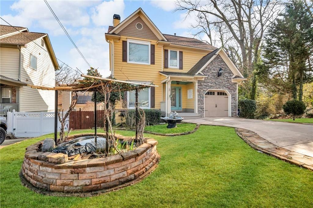 1093 Third St - Photo 2 of 24