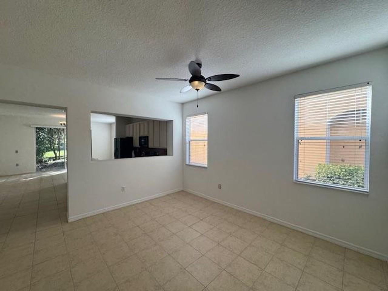 5160 Regatta Dr - Photo 3 of 27