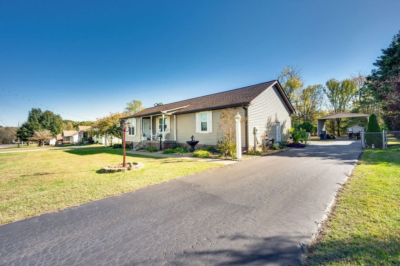 808 Water View Ter - Photo 2 of 50