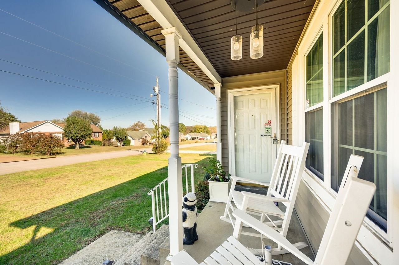 808 Water View Ter - Photo 3 of 50