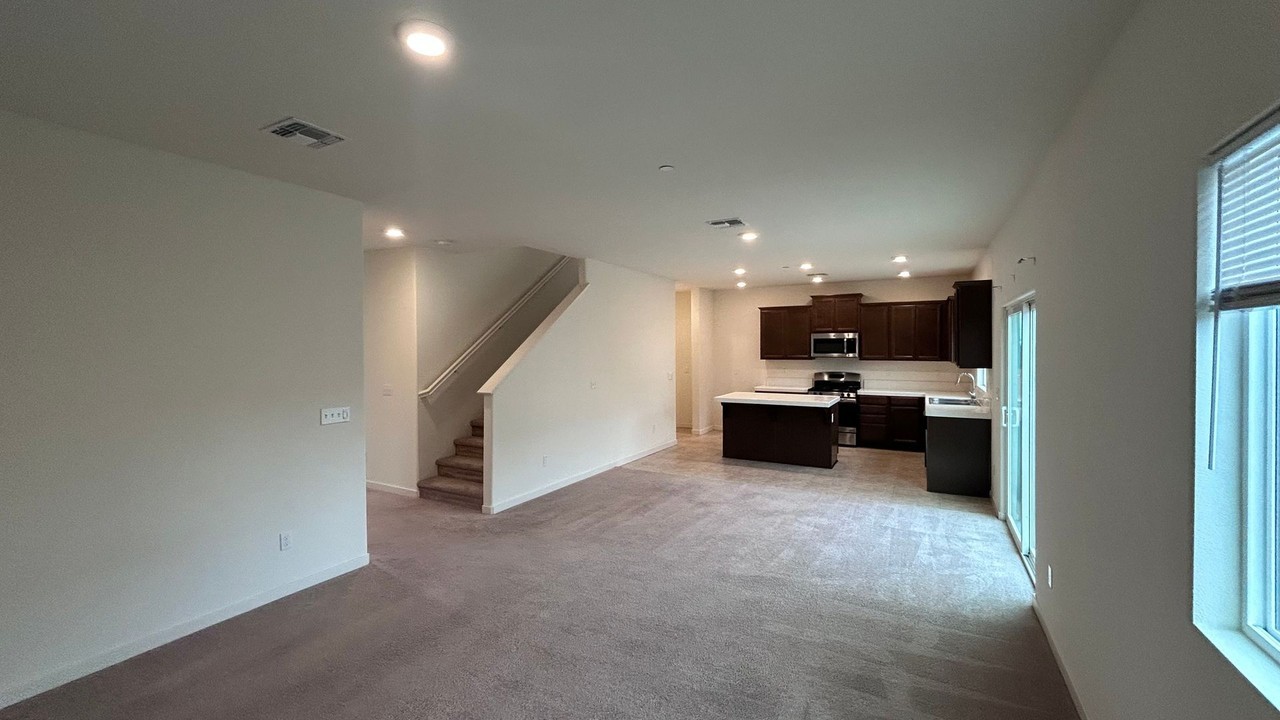 117 Mono Lake Ct - Photo 2 of 32