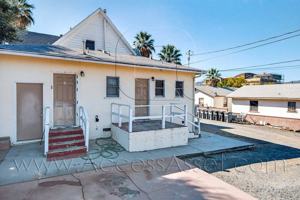 featured image of 207 E Graham Ave #A