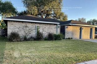 2415 Pilgrims Bend Dr - Photo 1 of 1