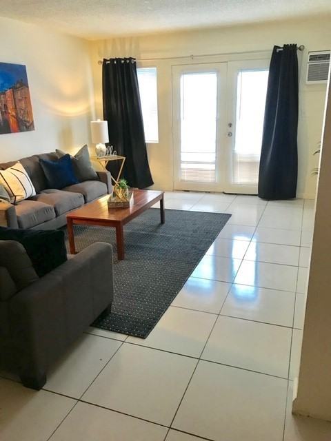 Shasta View Apartments - Photo 3 of 22