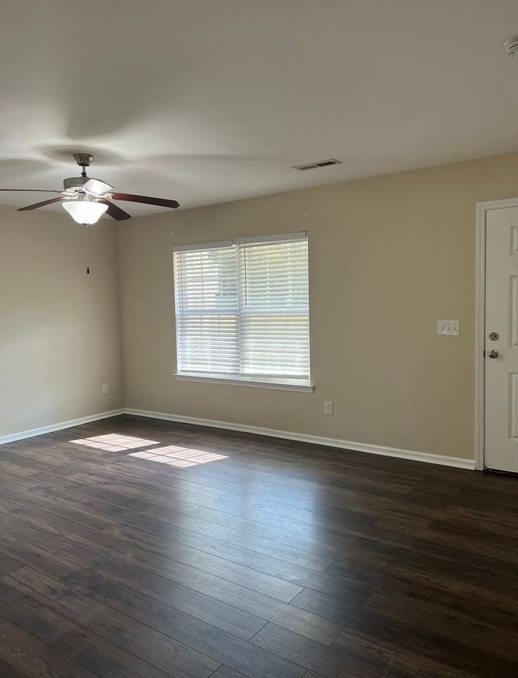 1116 Jordan Lake Ct - Photo 3 of 19