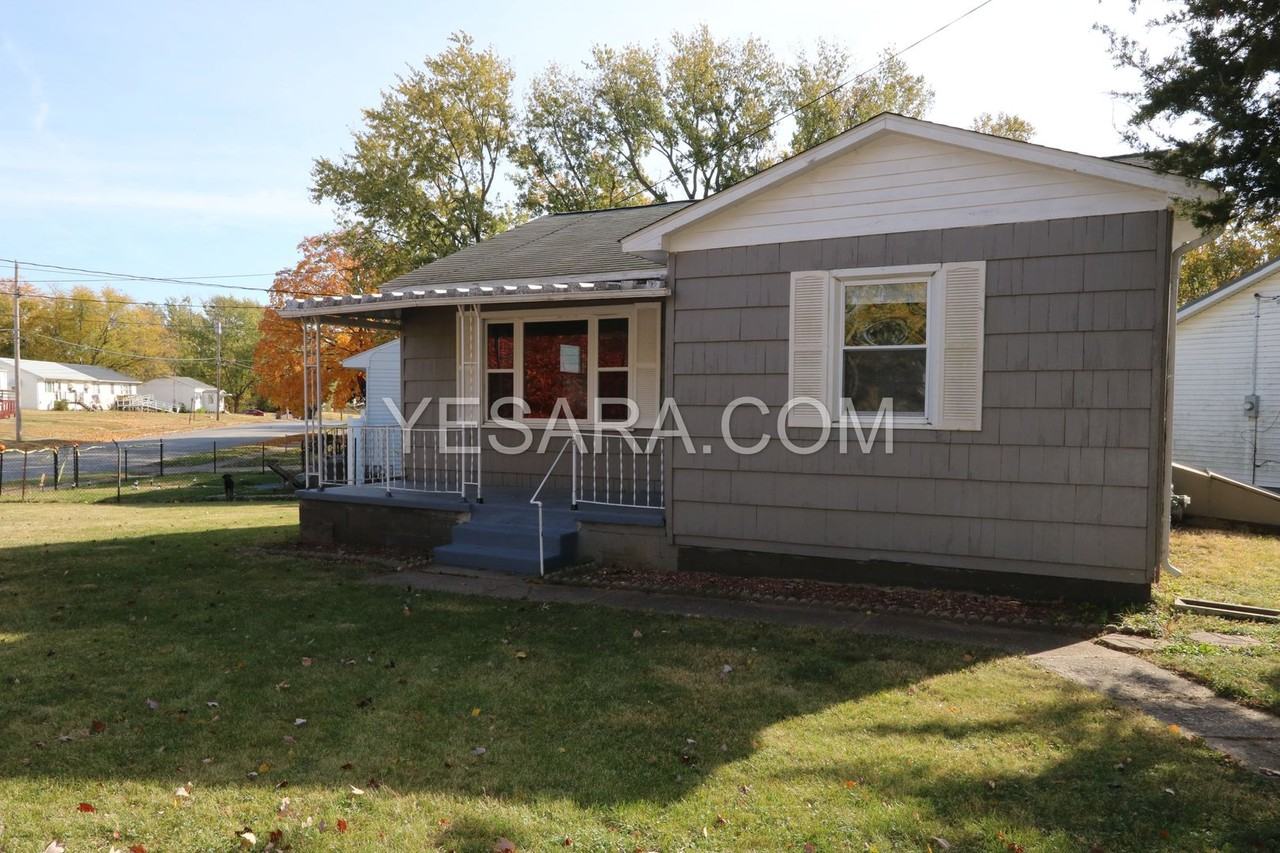 2711 Flint Hills Dr - Photo 2 of 16