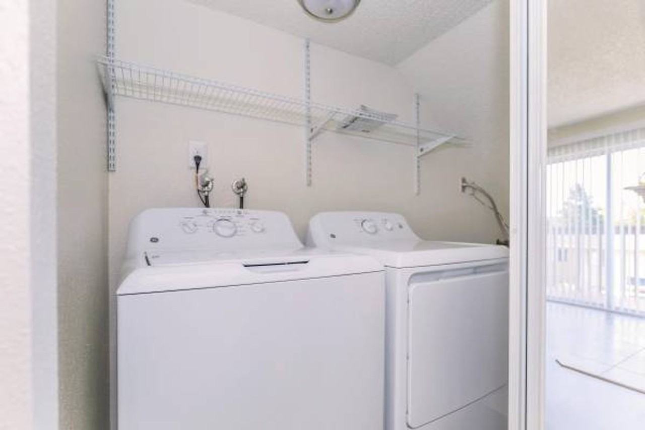 Scarborough Townhomes - Photo 4 of 9