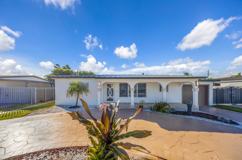 490 W 33rd Pl #NA - Photo 1 of 1