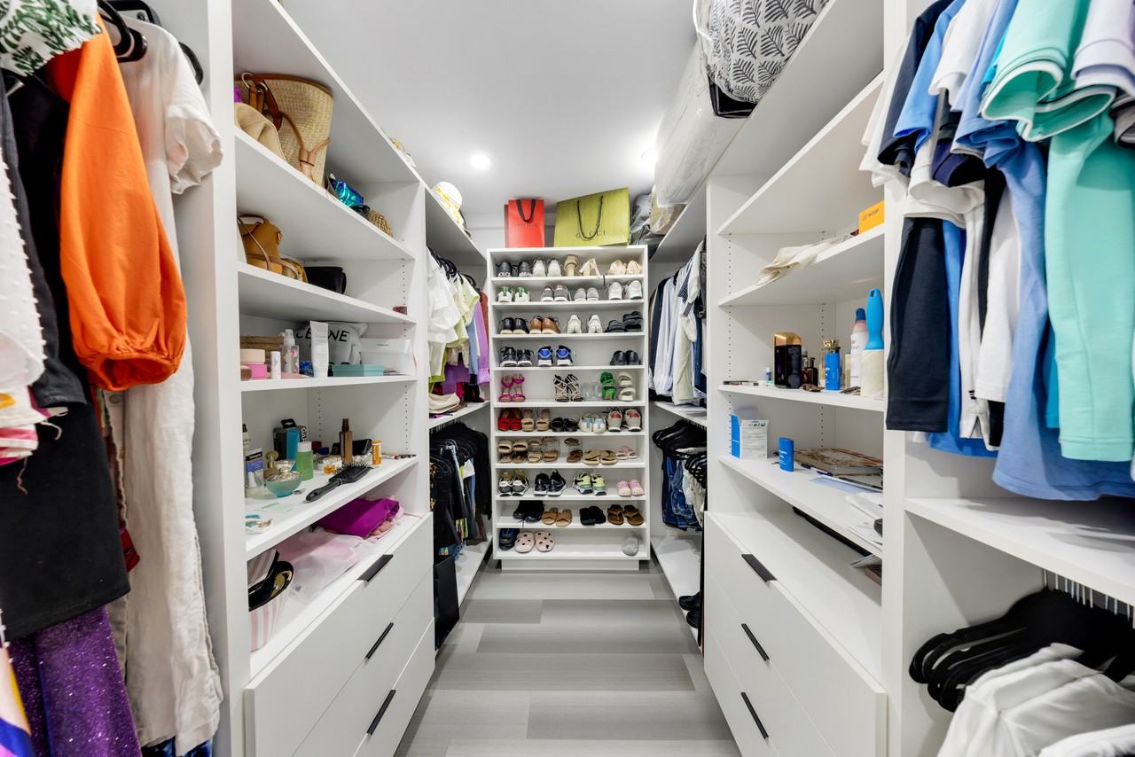 490 W 33rd Pl #NA - Photo 5 of 13