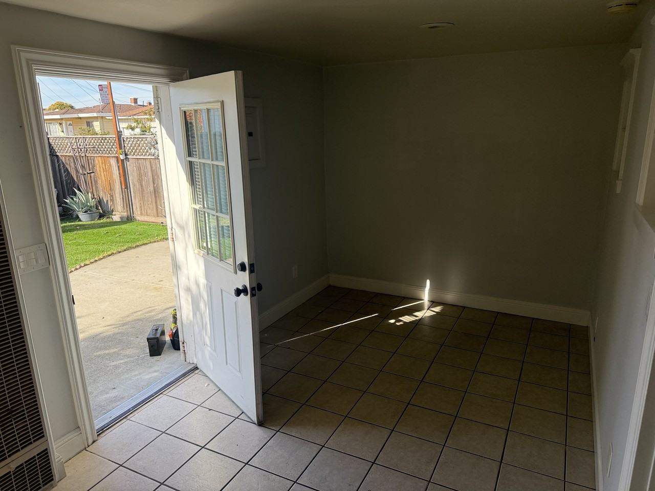723 30th St #NA - Photo 2 of 14