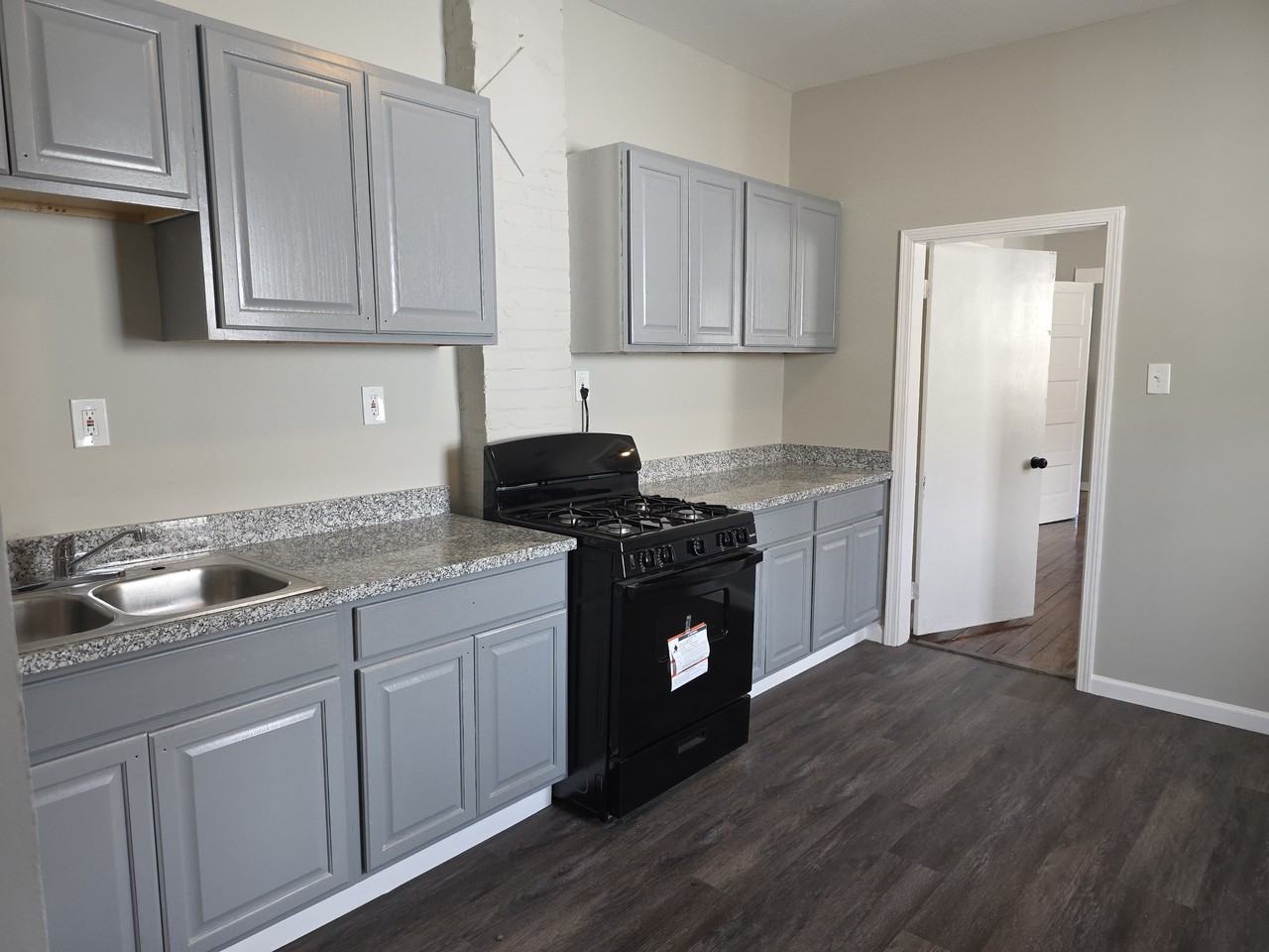 441 Maple Ave #441 - Photo 2 of 9