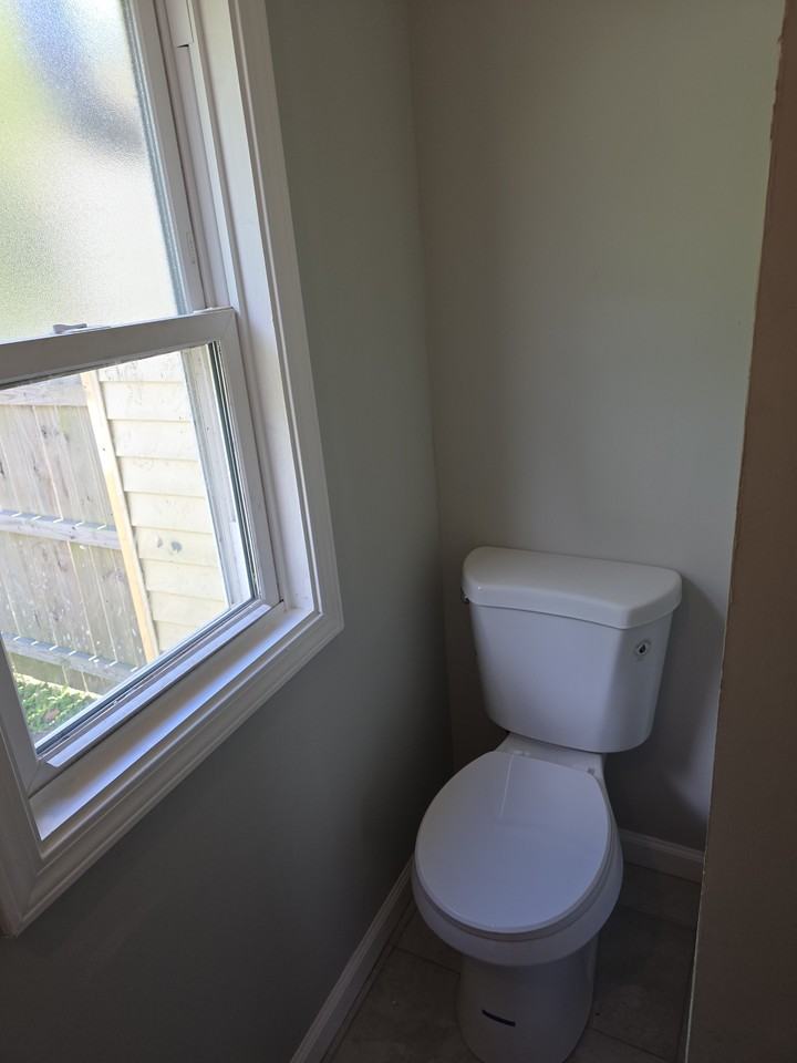 441 Maple Ave #441 - Photo 6 of 9