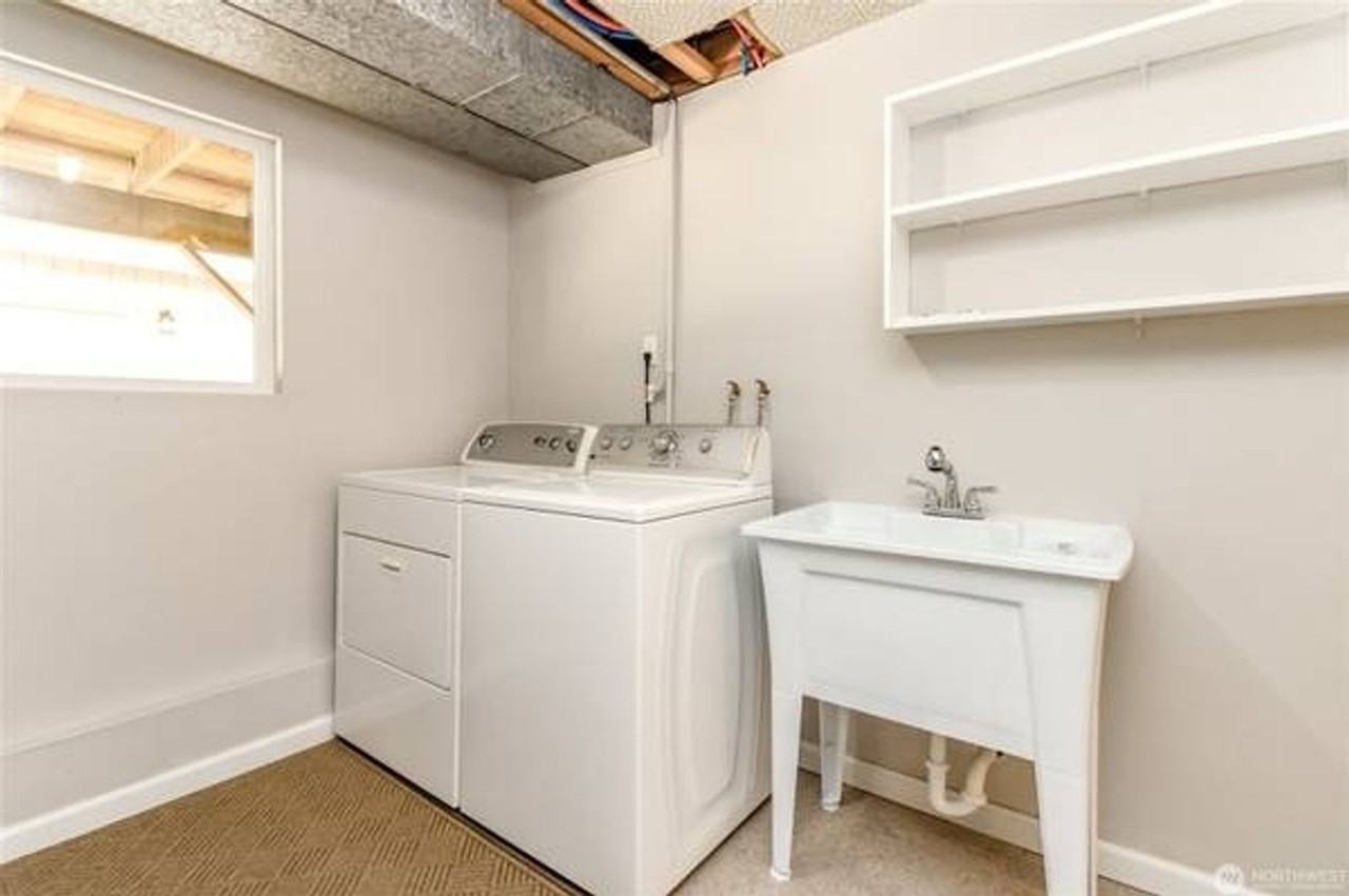 30240 7th Ave S - Photo 2 of 12