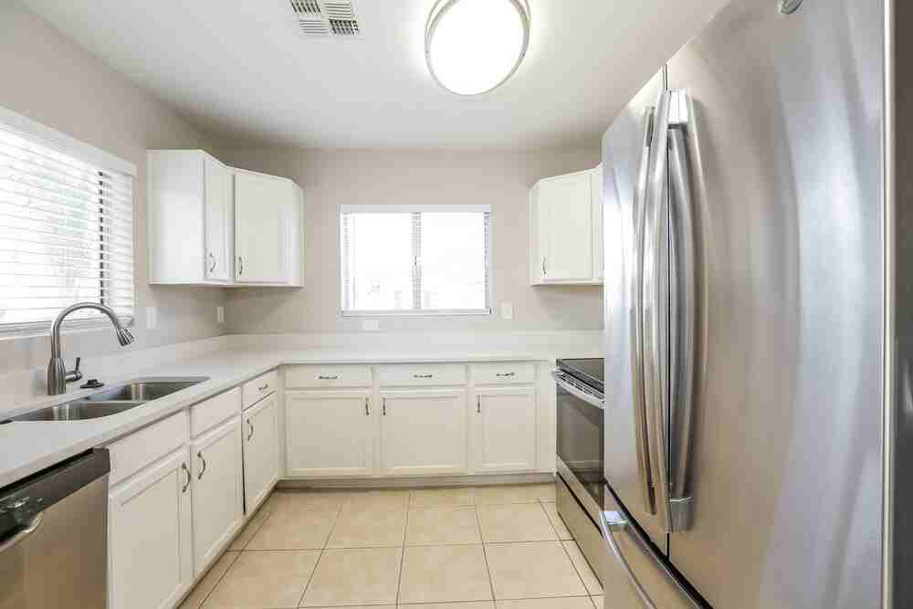 7056 W Eva St - Photo 6 of 16