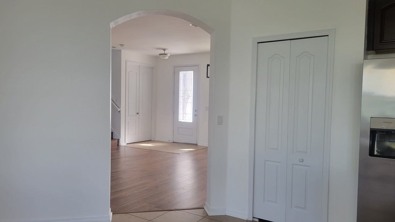 563 Blue Cypress Drive #NA - Photo 3 of 13