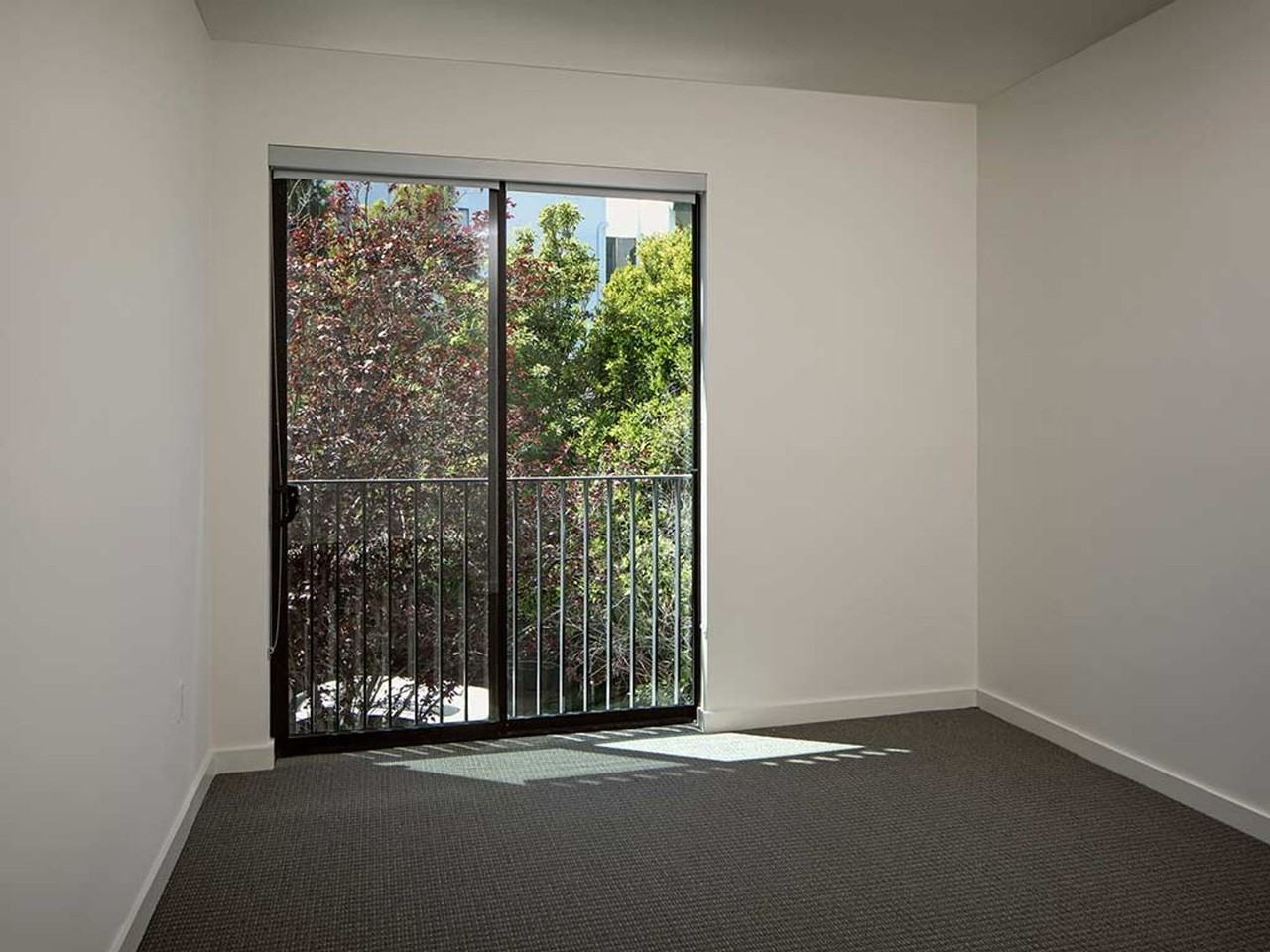 12012 Valleyheart Dr - Photo 7 of 9