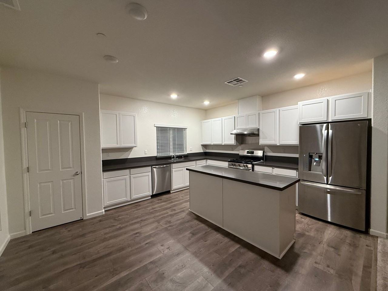 8228 Kossum Way - Photo 2 of 25