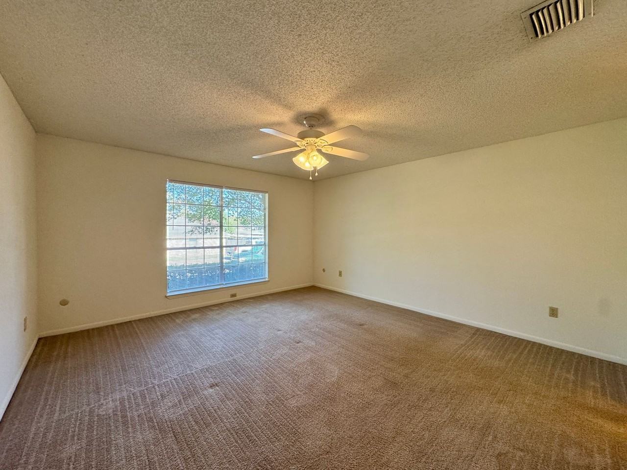 6802 Old Briarstown Road - Photo 5 of 10