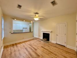 featured image of 405 N Madison St