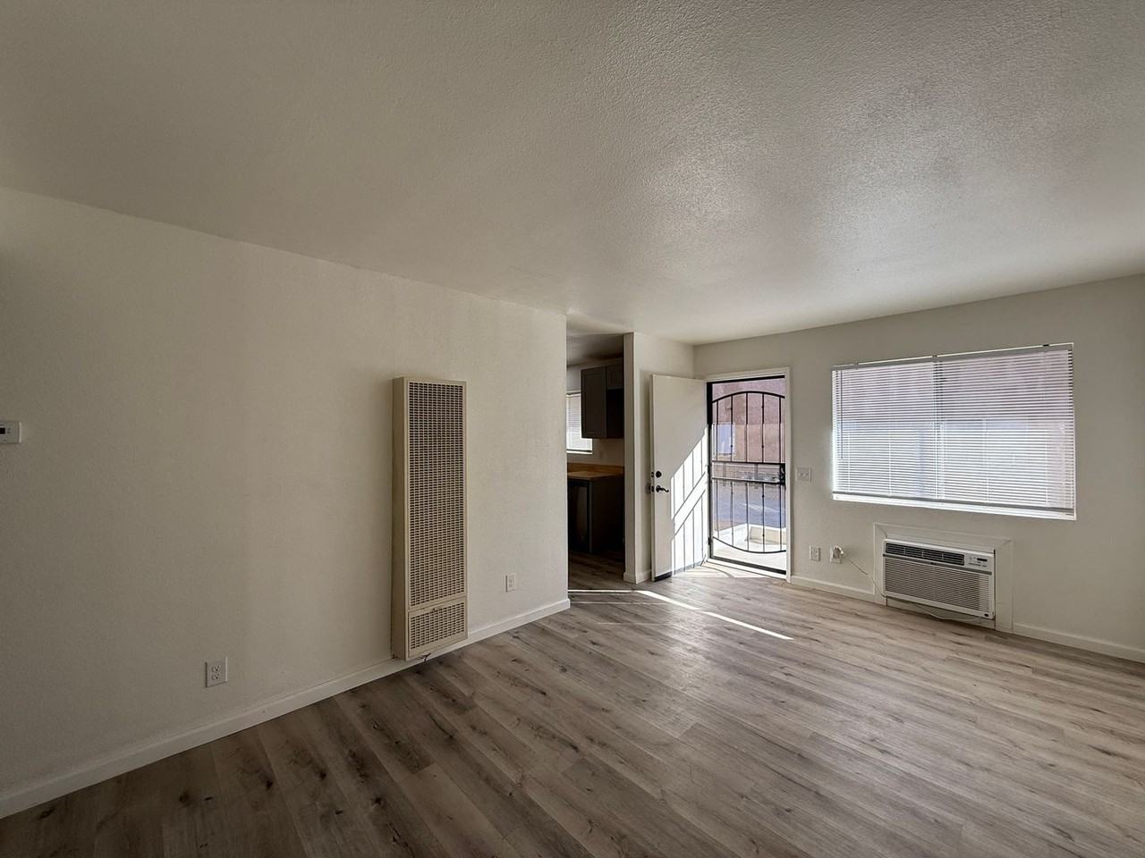 524 E Avenue Q12 #3 - Photo 3 of 11