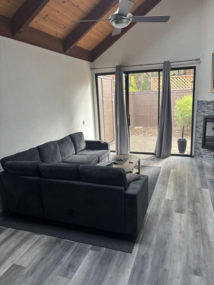 1320 North St #4 - Photo 2 of 21