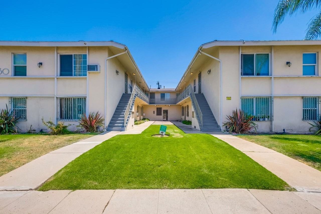 6430 8th Ave - Photo 2 of 5