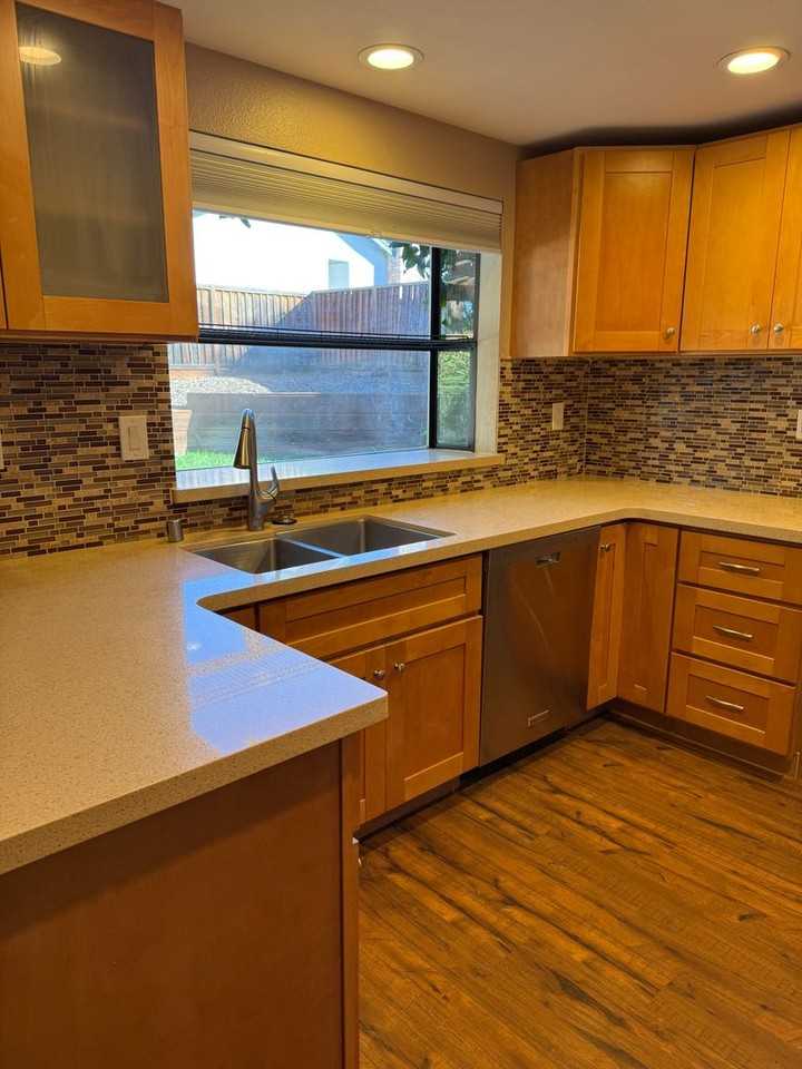 290 Riverwood Circle - Photo 6 of 25