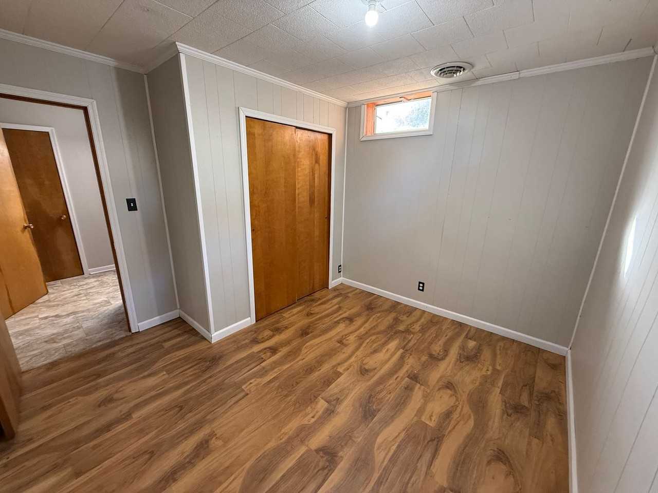 1037 Stringtown Rd - Photo 7 of 17