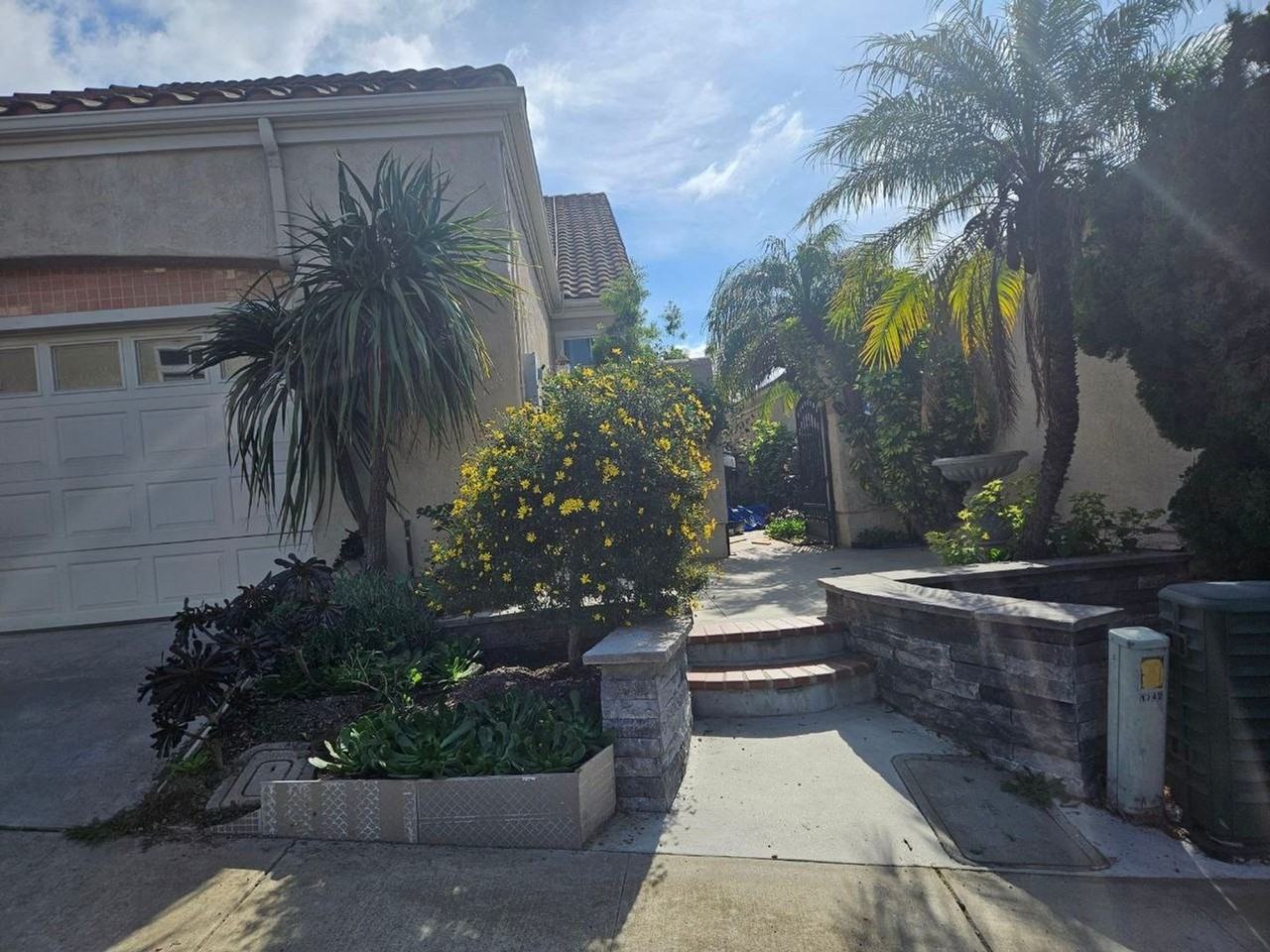 1742 Hermosita Drive - Photo 2 of 42