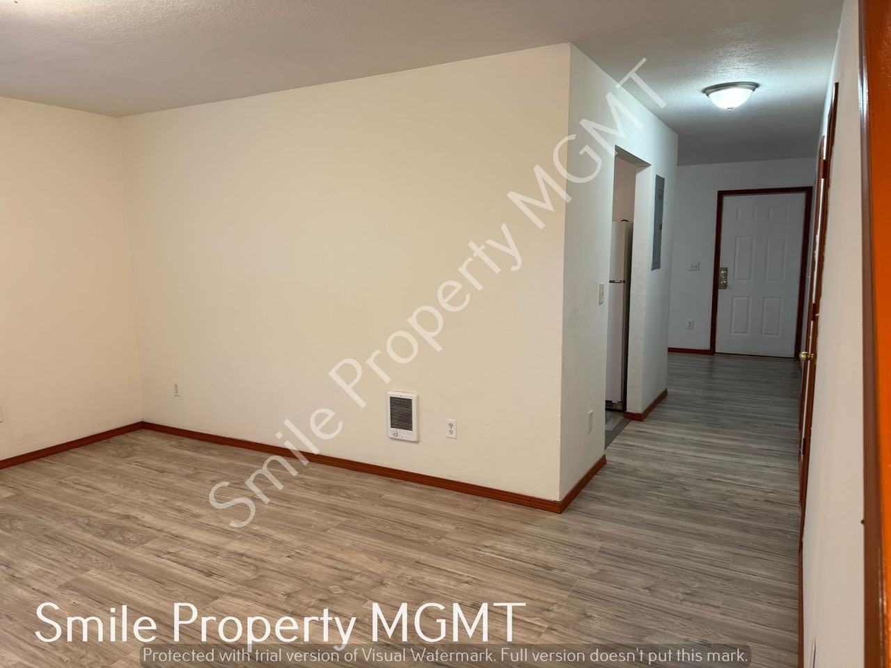 8417 Southeast Insley Street - Photo 4 of 15