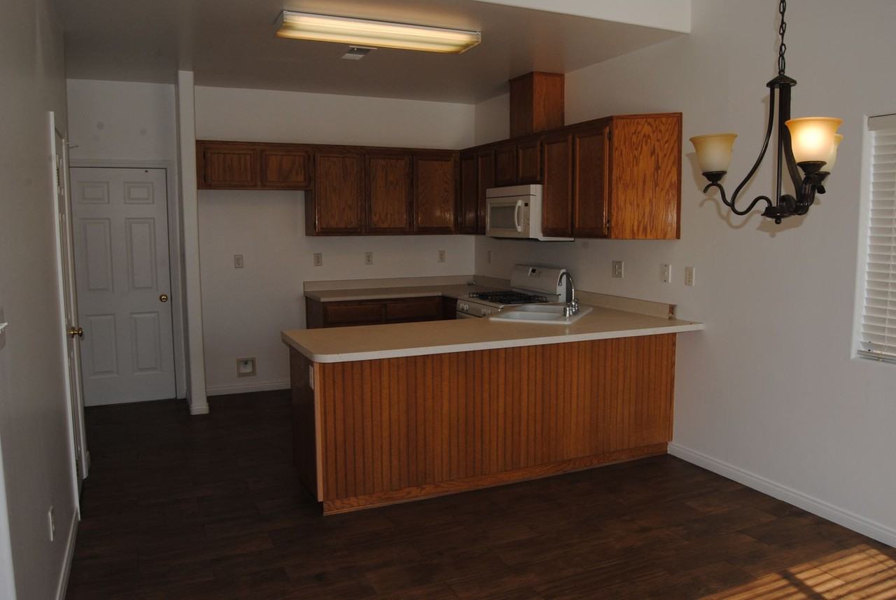 5103 Casa Bonita Dr - Photo 3 of 11